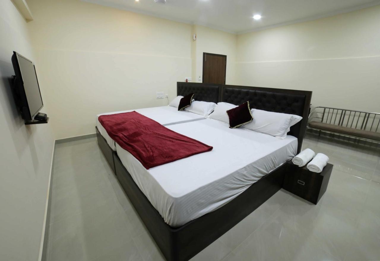 Aparthotel Shivalaya Residency Thrissur Esterno foto